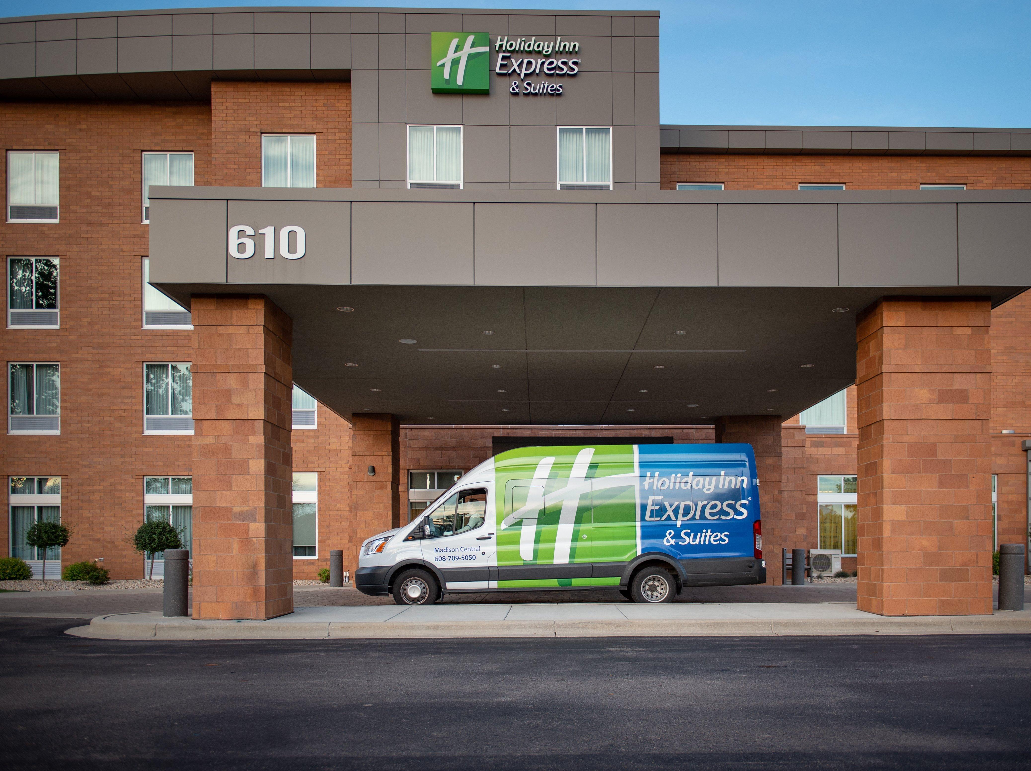 Holiday Inn Express And Suites Madison Central By Ihg Bagian luar foto