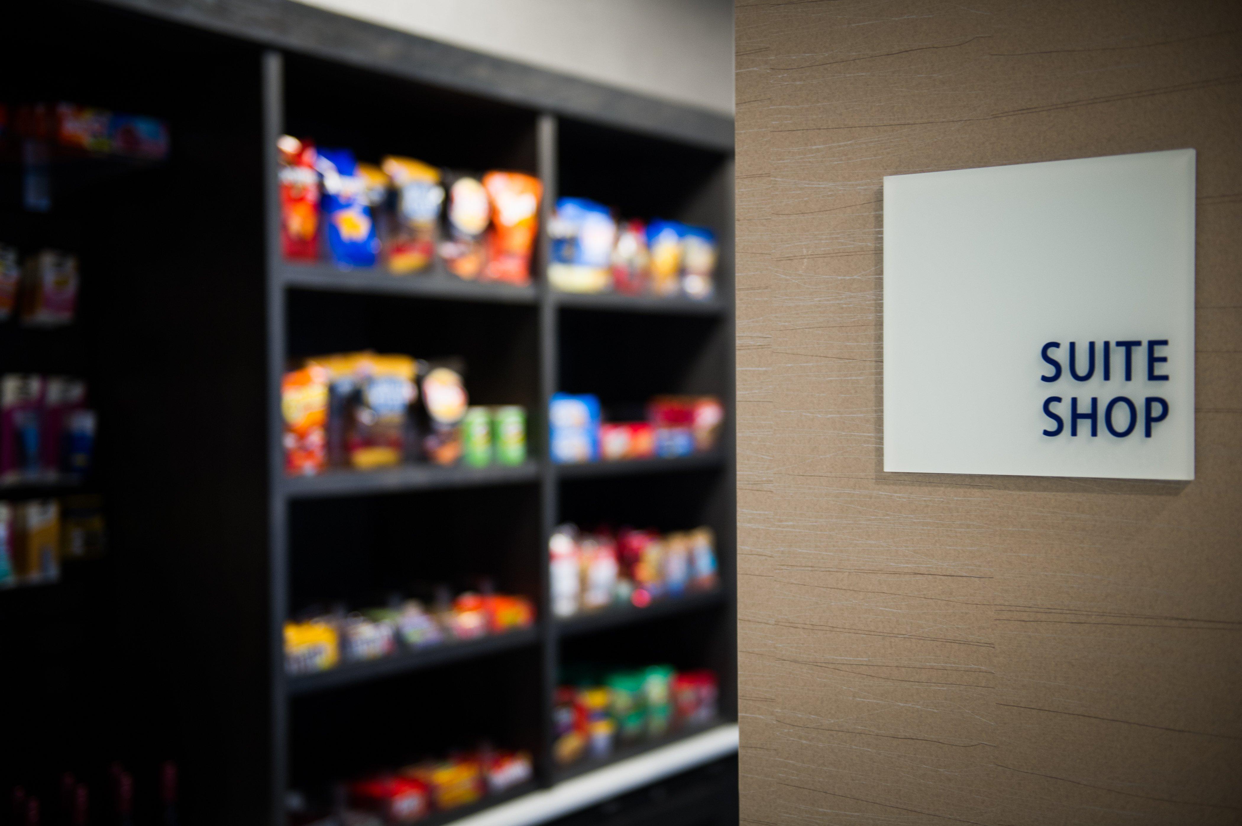 Holiday Inn Express And Suites Madison Central By Ihg Bagian luar foto